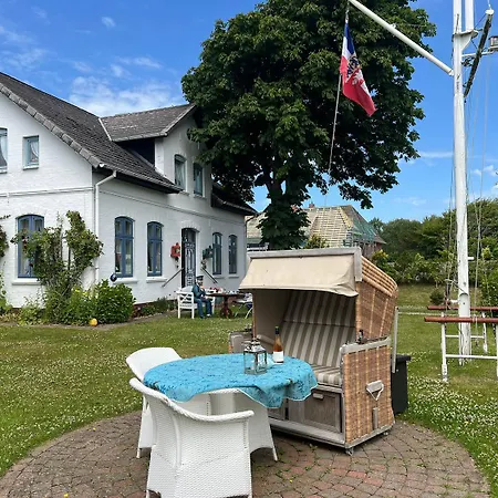 Solbeck Im Kaepitaenshaus Andresen * Westerland